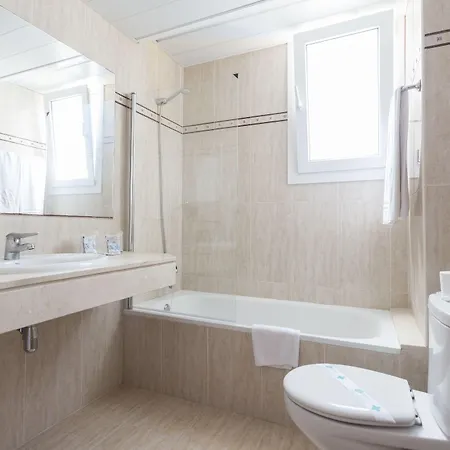 Globales Delfines 4*