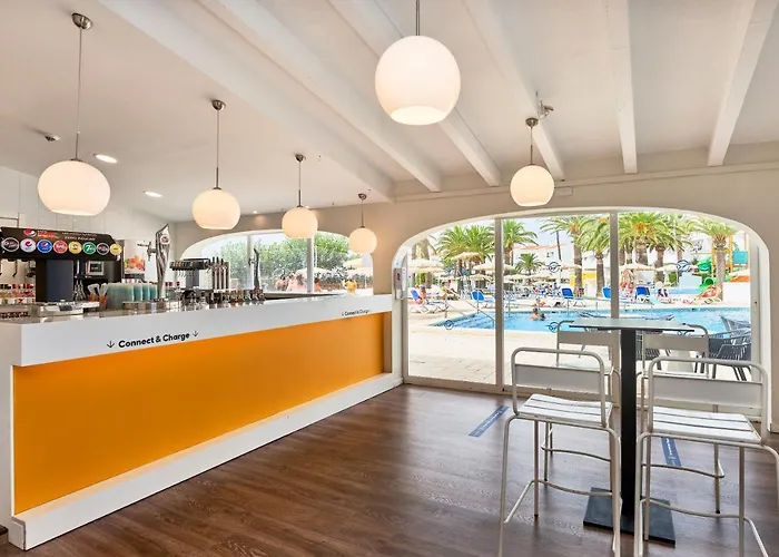 Globales Delfines Hotel 4*