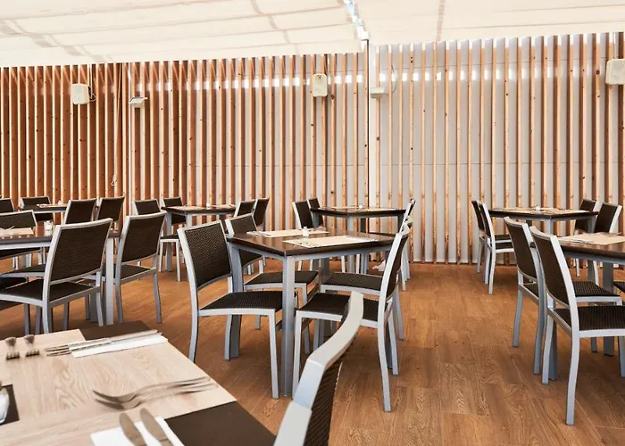 Globales Delfines 4* Cala'N Blanes (Menorca)