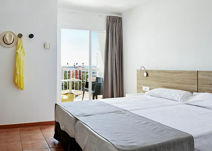 Hotel Globales Delfines 4*