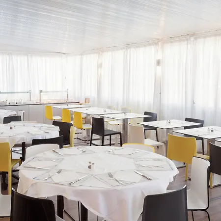 Hotel Globales Delfines