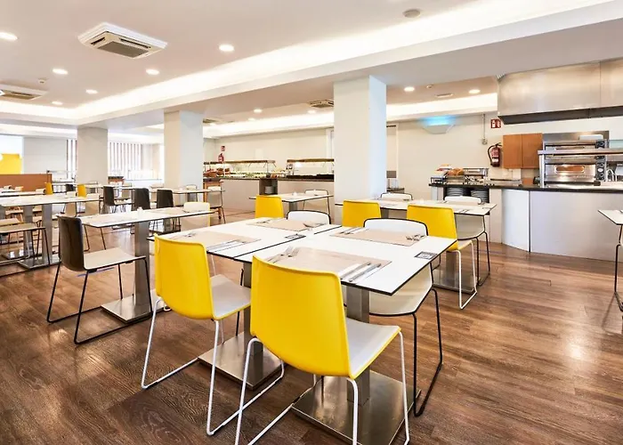 Hotel Globales Delfines Cala'N Blanes (Menorca)