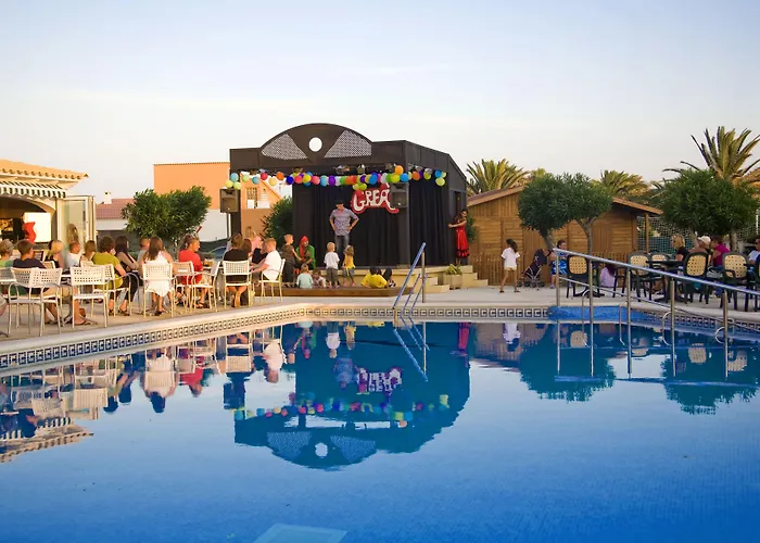 Hotel Globales Delfines Cala'N Blanes (Menorca)