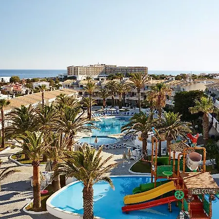 Hotel Globales Delfines Cala'N Blanes (Menorca)